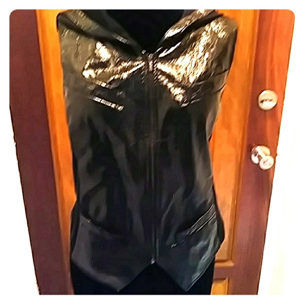 Beautiful Vest /blouse